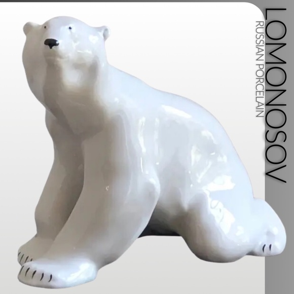 Lomonosov Russian Porcelain Polar Bear Sculpture circa 1950 - Picture 1 of 2